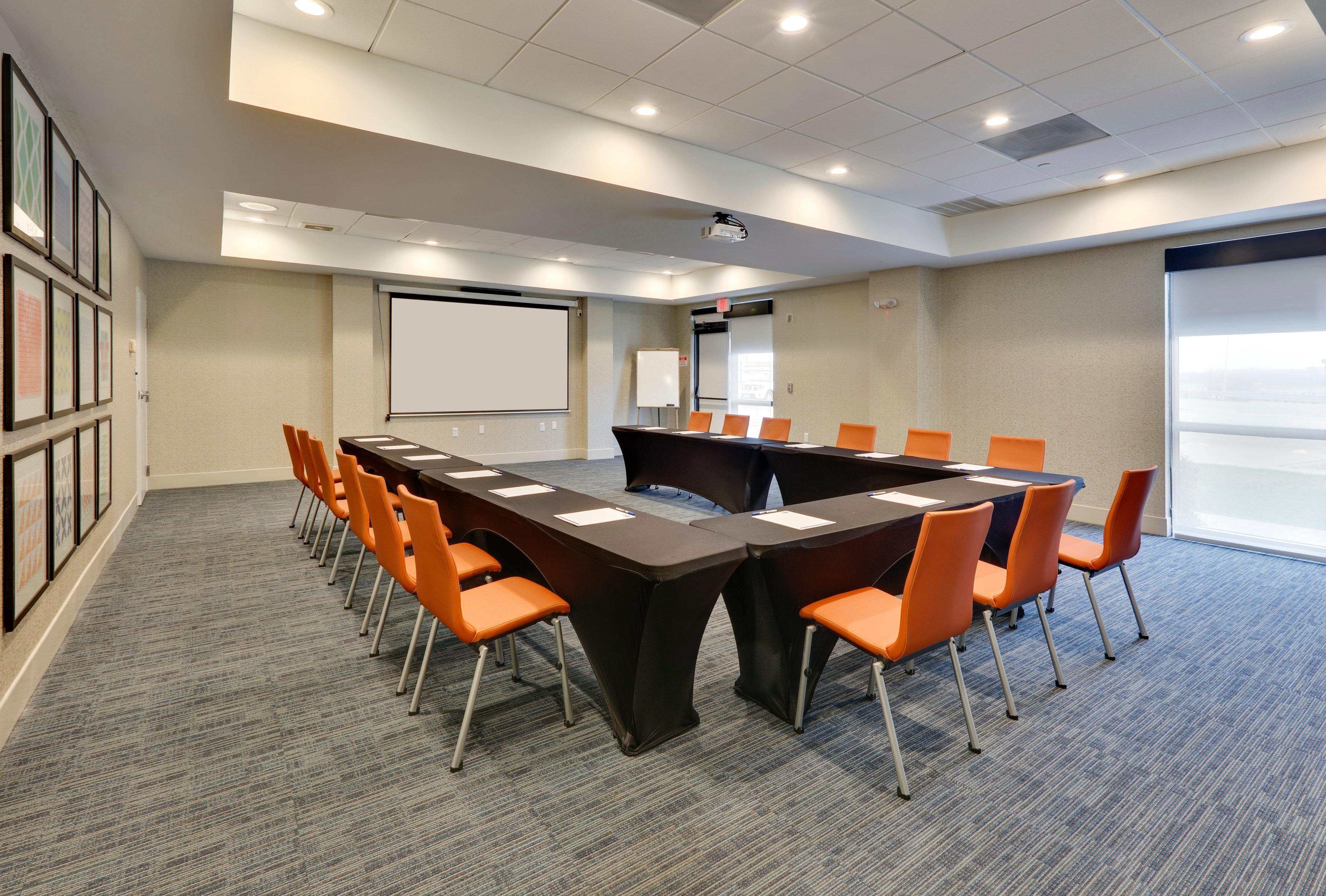 Holiday Inn Express & Suites Irving Conv Ctr - Las Colinas By Ihg Экстерьер фото