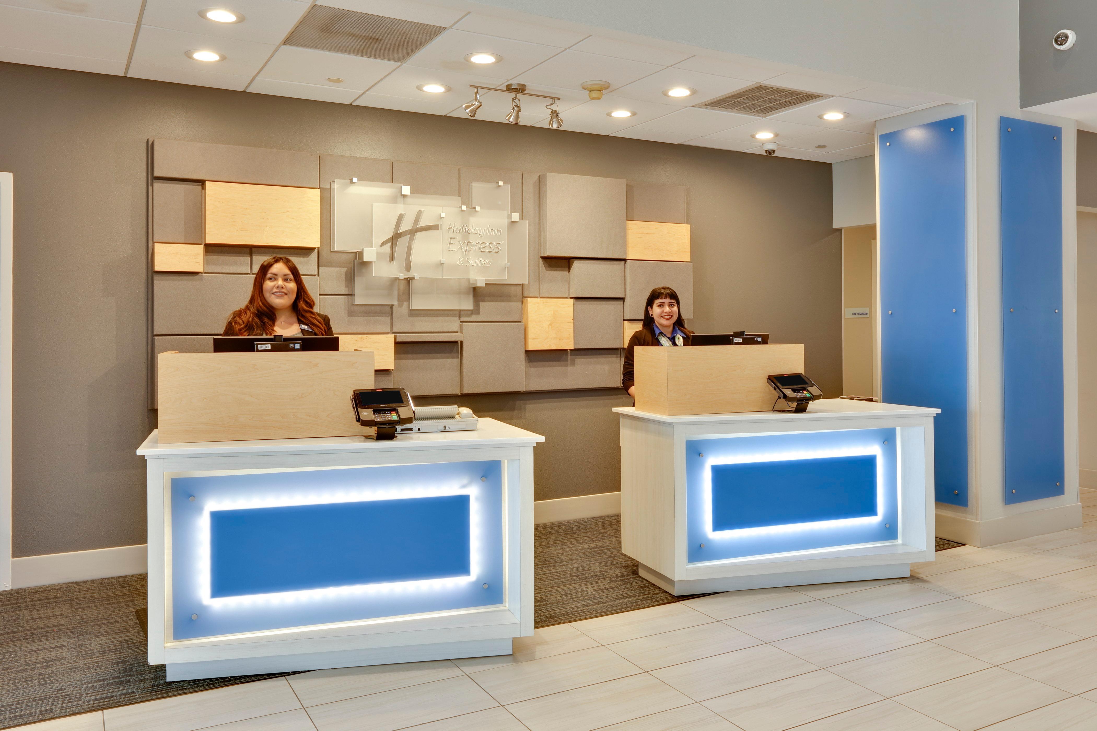 Holiday Inn Express & Suites Irving Conv Ctr - Las Colinas By Ihg Экстерьер фото