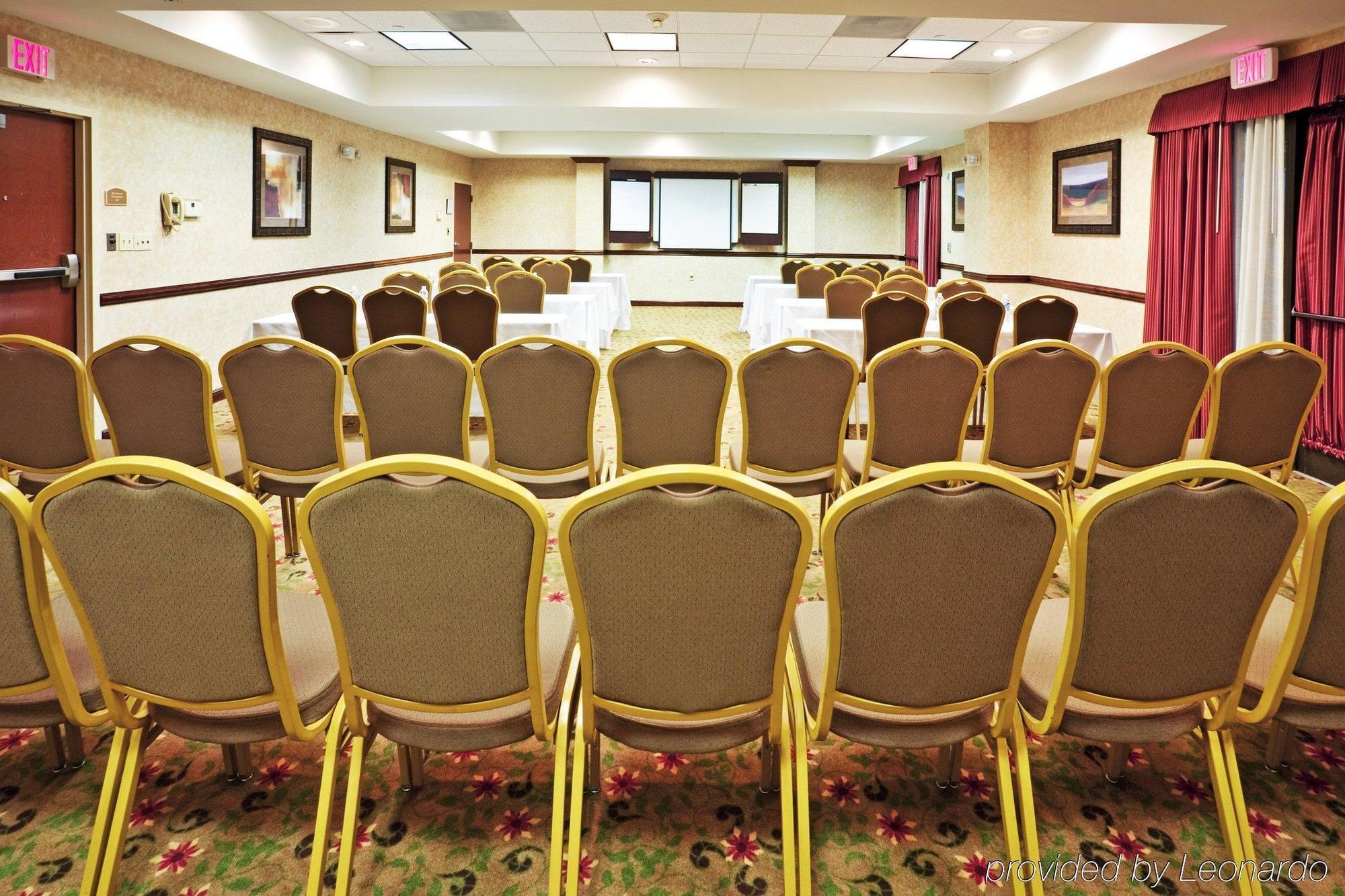 Holiday Inn Express & Suites Irving Conv Ctr - Las Colinas By Ihg Удобства фото