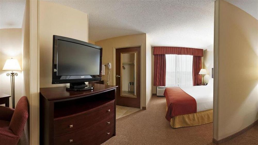 Holiday Inn Express & Suites Irving Conv Ctr - Las Colinas By Ihg Экстерьер фото