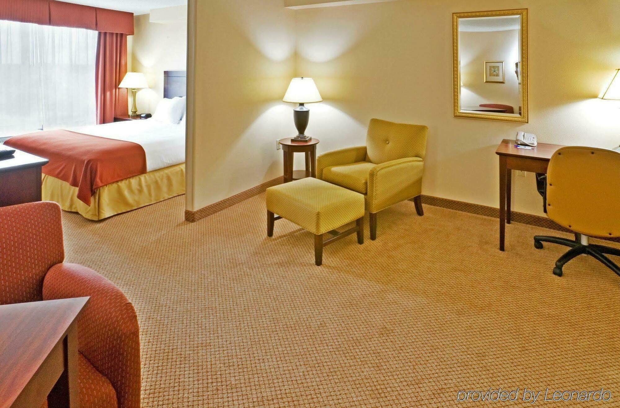 Holiday Inn Express & Suites Irving Conv Ctr - Las Colinas By Ihg Экстерьер фото